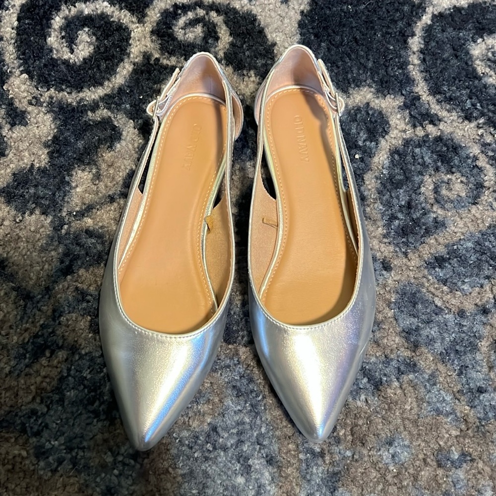 Old navy faux leather slingback ballet flats silver 8 1/2